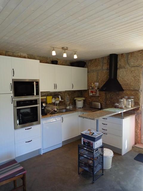 הוילה אמרנטה "Bouca Drigues" Casa Antiga De Pedra Com Piscina E Vista Rio מראה חיצוני תמונה